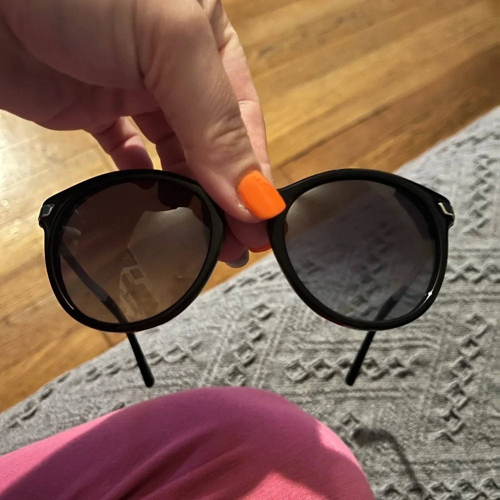 Never use sunglasses
